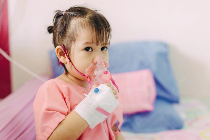 Trẻ ho kéo dài - Dấu hiệu cảnh báo nhiều bệnh lý nguy hiểm - Ảnh 3.