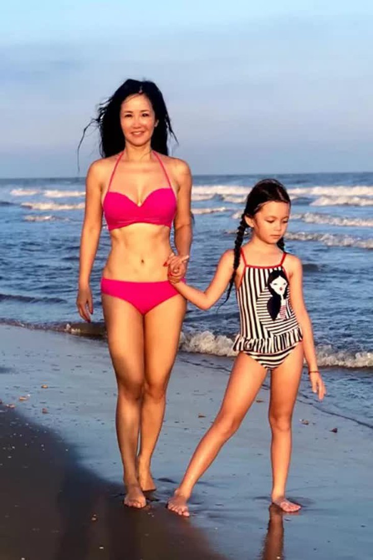 "Bống" Hồng Nhung khoe body "đốt mắt" - Ảnh 7.