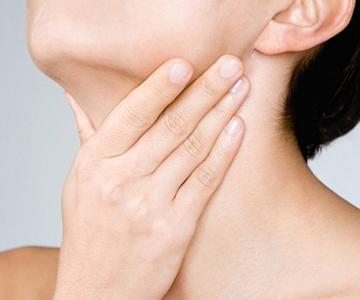 Yết hầu, điểm nhạy cảm kích thích ham muốn tình dục ở nam giới - Ảnh 1.
