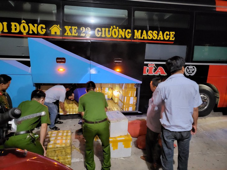 Chặn đứng xe khách chở 4 tạ nội tạng động vật không rõ nguồn gốc - Ảnh 1. Chặn đứng xe khách chở 4 tạ nội tạng động vật không rõ nguồn gốc - Ảnh 1.