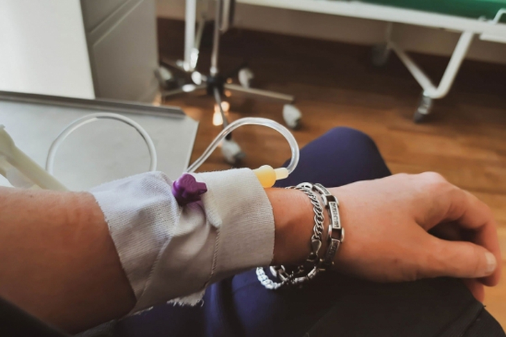 Thuốc mới có thể điều trị bệnh bạch cầu với ít tác dụng phụ hơn - Ảnh 1.