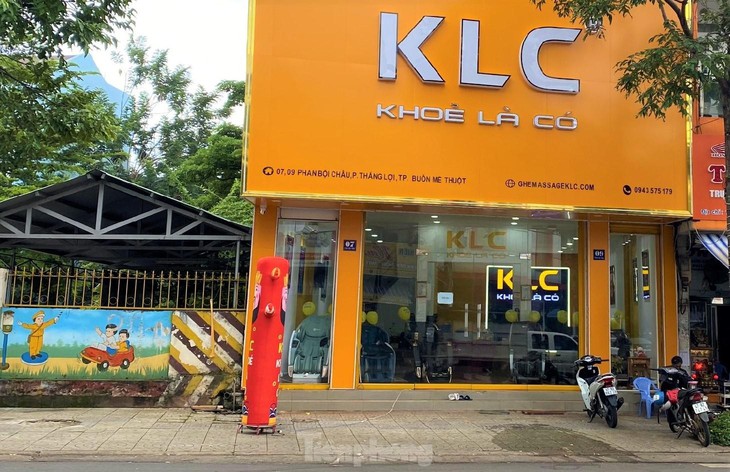 Người mua lạc vào 'ma trận' giá ghế massage, Bộ Tài chính nói gì? - Ảnh 1.