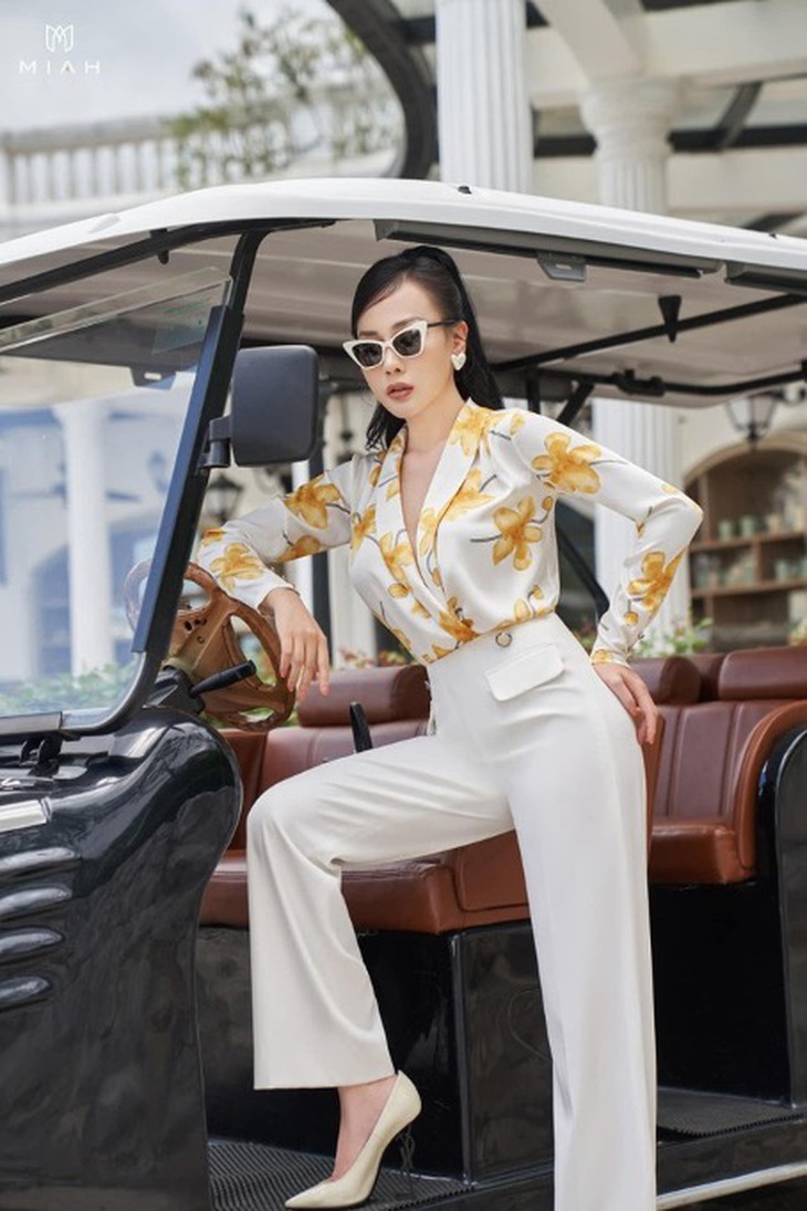 Điểm kỳ lạ đằng sau clip khoe nhan sắc "đẹp không tỳ vết" của Phương Oanh giữa tin đồn mang thai - Ảnh 4.