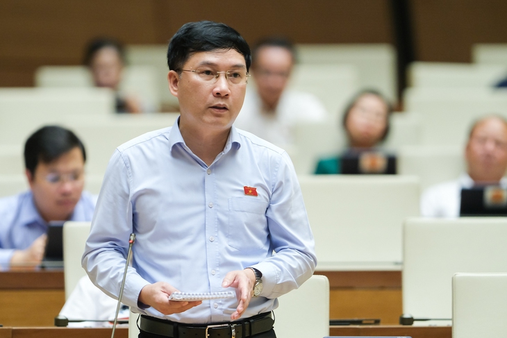 ĐBQH Nguyễn Lân Hiếu: Luật Khám bệnh, chữa bệnh (sửa đổi) nếu thông qua tại Kỳ họp tới thì cực mừng - Ảnh 2. ĐBQH Nguyễn Lân Hiếu: Luật Khám bệnh, chữa bệnh (sửa đổi) nếu thông qua tại Kỳ họp tới thì cực mừng - Ảnh 2.