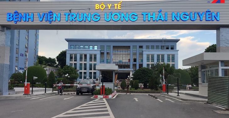 Bệnh viện TW Thái Nguyên nói gì về sự cố y khoa  "Bệnh nhân bị tai biến nặng sau thủ thuật cắt bao quy đầu"? - Ảnh 1.