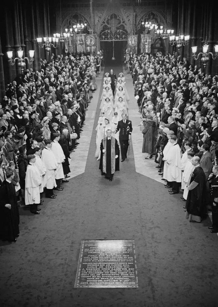 Nữ hoàng Anh Elizabeth II: Cuộc đời qua ảnh - Ảnh 9.
