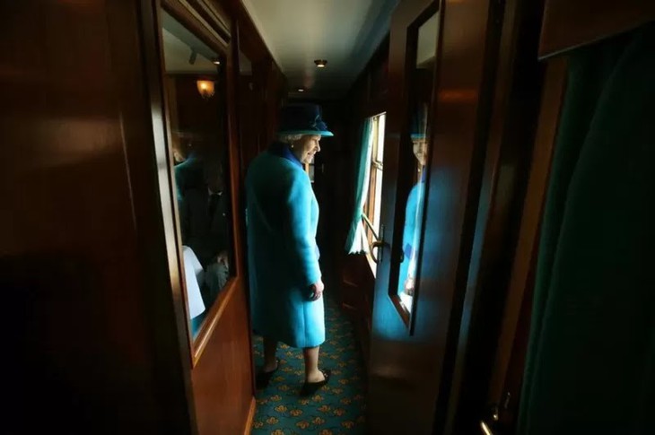Nữ hoàng Anh Elizabeth II: Cuộc đời qua ảnh - Ảnh 35.