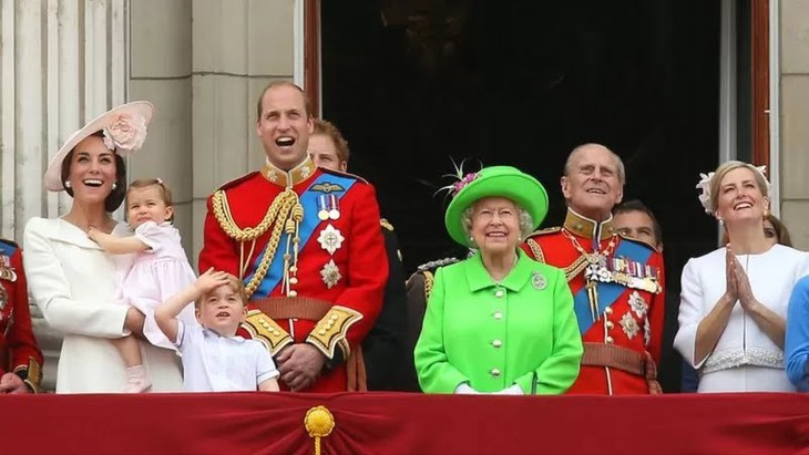 Nữ hoàng Anh Elizabeth II: Cuộc đời qua ảnh - Ảnh 36.