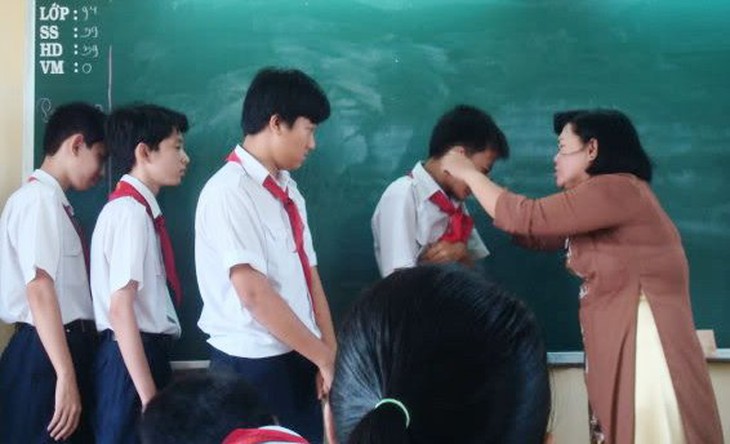 Những văn bản làm "dậy sóng" dư luận của Bộ Giáo dục và Đào tạo - Ảnh 2.