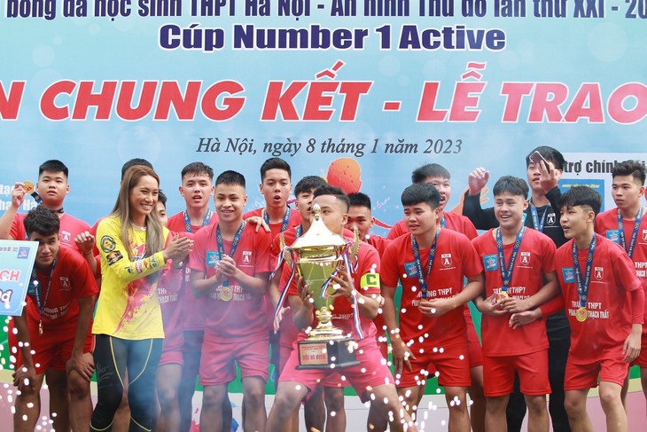 Giải bóng đá học sinh THPT Hà Nội - An ninh Thủ đô lần thứ XXI đã tìm ra nhà vô địch - Ảnh 3.