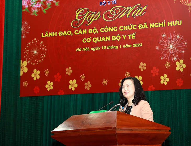 Bộ Y tế gặp mặt cán bộ hưu trí nhân dịp xuân Quý Mão 2013 - Ảnh 1.