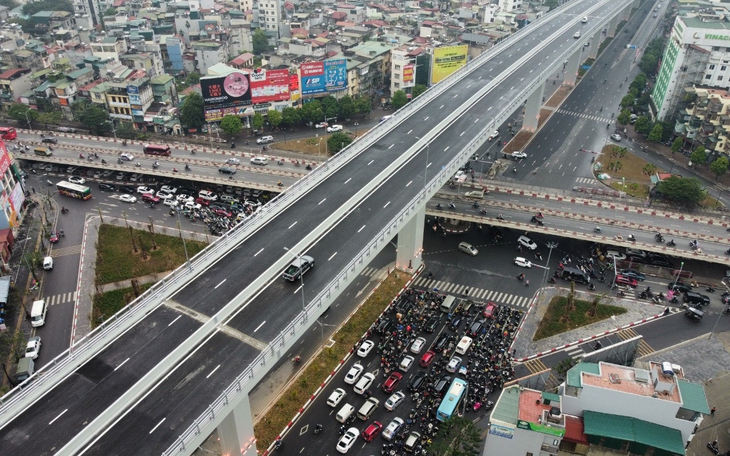 Hà Nội thông xe đường Vành đai 2 trên cao đoạn Cầu Vĩnh Tuy – Ngã Tư Sở