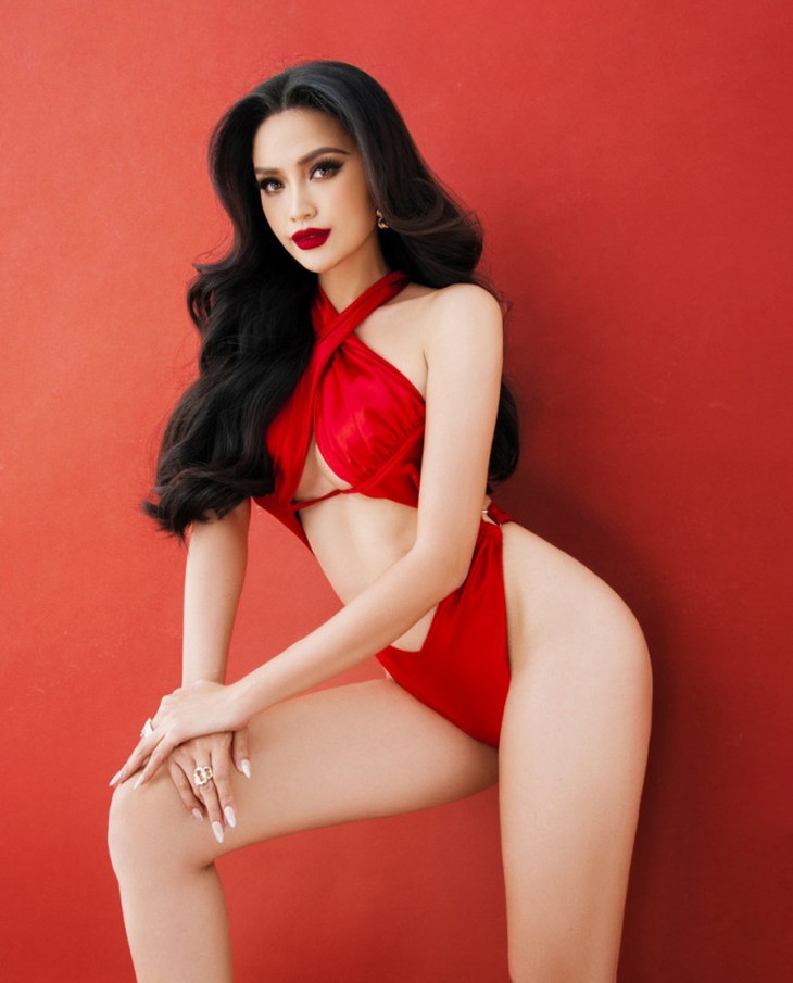 Ngọc Châu khoe vẻ 'nóng bỏng' trước bán kết Miss Universe 2022 - Ảnh 2.