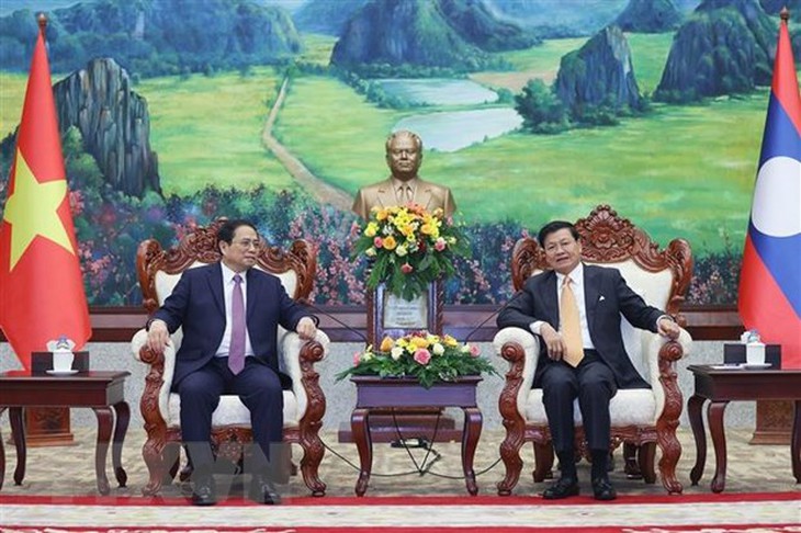 Thắt chặt hơn nữa quan hệ gắn bó keo sơn, thủy chung Việt-Lào - Ảnh 2. Thắt chặt hơn nữa quan hệ gắn bó keo sơn, thủy chung Việt-Lào - Ảnh 2.