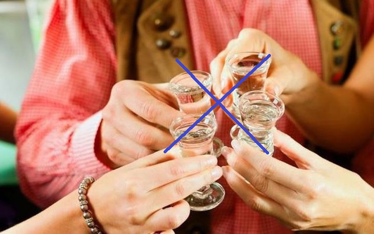 Khuyến cáo cần biết sau hàng loạt vụ ngộ độc rượu dịp Tết