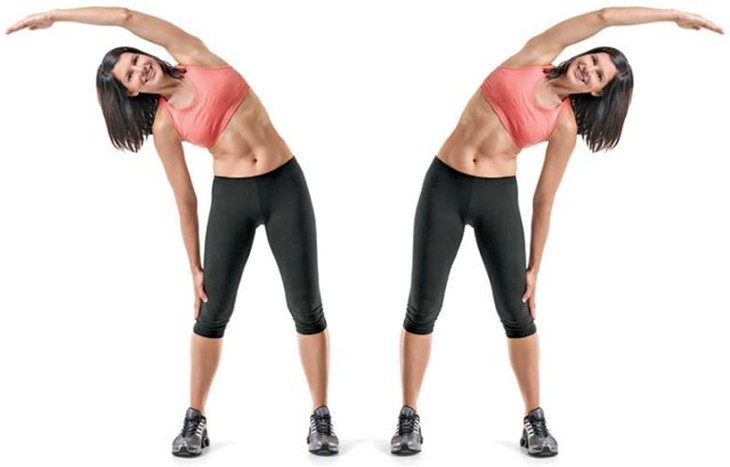 Bài tập giúp thư giãn lưng, vai và cổ sau một ngày làm việc - Ảnh 2.