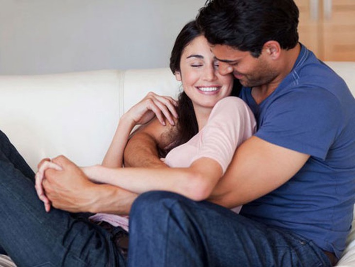 Hiểu về ngôn ngữ tình yêu để cặp đôi thêm gắn kết - Ảnh 2.