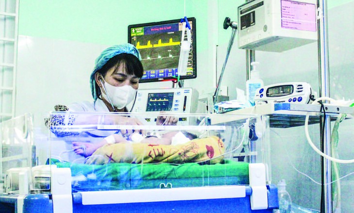 Ngày tết trong phòng hồi sức - Ảnh 1. Ngày tết trong phòng hồi sức - Ảnh 1.