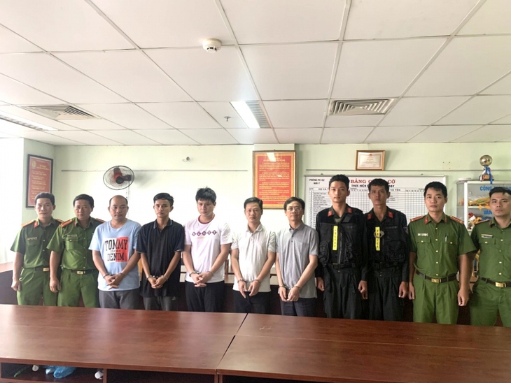 Khởi tố nguyên Cục trưởng Cục Đăng kiểm Việt Nam tội ‘nhận hối lộ’ - Ảnh 2.