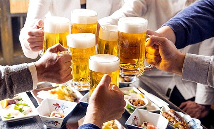 Vì sao uống rượu bia lại làm tăng nguy cơ gây ung thư? - Ảnh 2. Vì sao uống rượu bia lại làm tăng nguy cơ gây ung thư? - Ảnh 2.