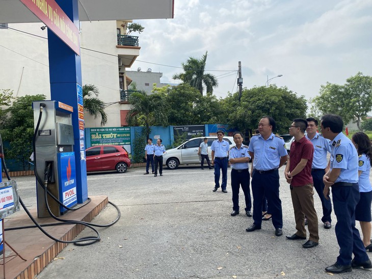 Giám sát, kiểm tra, xử lý vi phạm trong kinh doanh xăng dầu dịp trong và sau Tết Nguyên đán 2023 - Ảnh 2.