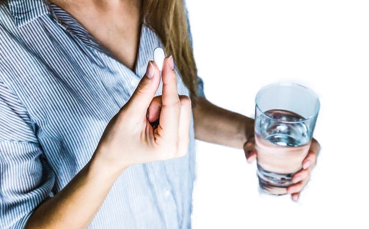 Người bệnh mạn tính đón xuân vui đừng quên thuốc - Ảnh 2.