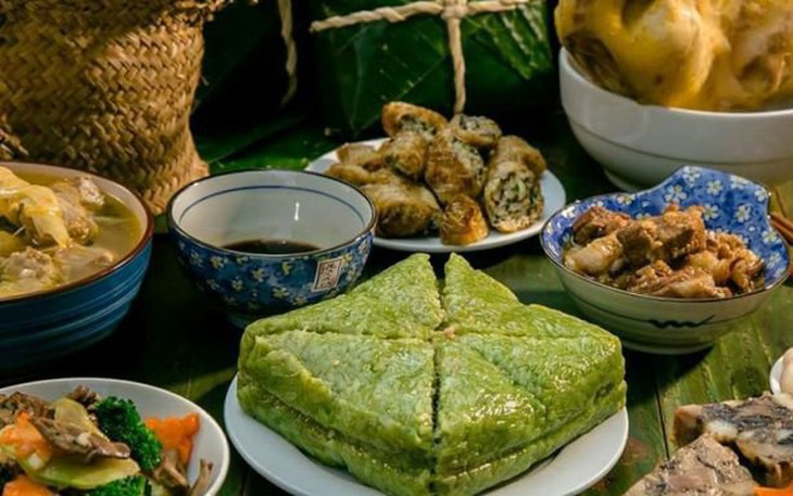 Chuyên gia chỉ cách ăn uống ngày Tết tránh "thừa thịt , thiếu rau'