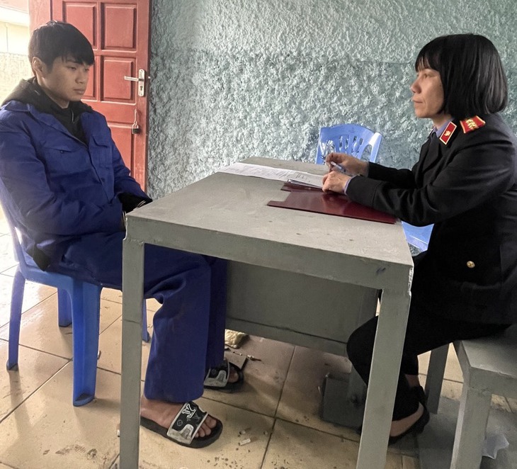 Sau khi truy sát vợ chồng giáo viên ở Bắc Ninh, nghi phạm vẫn đi làm bình thường - Ảnh 4. Sau khi truy sát vợ chồng giáo viên ở Bắc Ninh, nghi phạm vẫn đi làm bình thường - Ảnh 4.