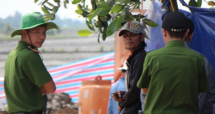 Bé trai 10 tuổi rơi xuống trụ bê tông ở Đồng Tháp kêu cứu 10 phút rồi im tiếng - Ảnh 1. Bé trai 10 tuổi rơi xuống trụ bê tông ở Đồng Tháp kêu cứu 10 phút rồi im tiếng - Ảnh 1.