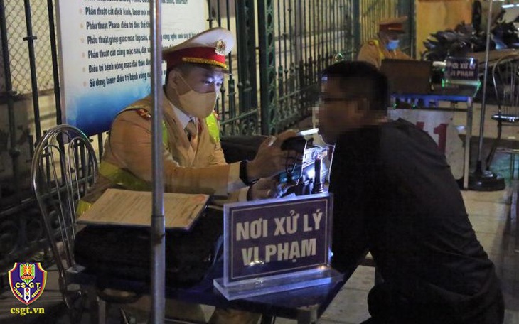 Xử lý gần 4.300 trường hợp vi phạm nồng độ cồn trong 3 ngày nghỉ lễ Tết Dương lịch
