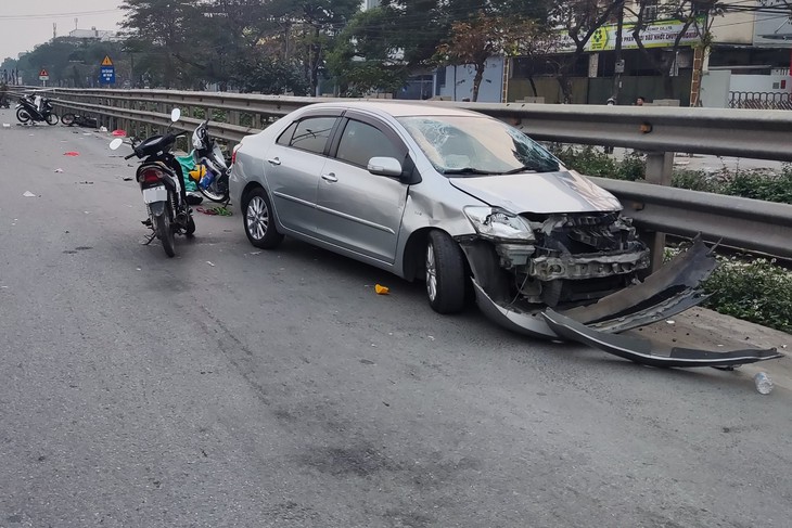 27 người tử vong vì tai nạn giao thông trong hai ngày đầu nghỉ Tết Nguyên đán - Ảnh 2. 27 người tử vong vì tai nạn giao thông trong hai ngày đầu nghỉ Tết Nguyên đán - Ảnh 2.