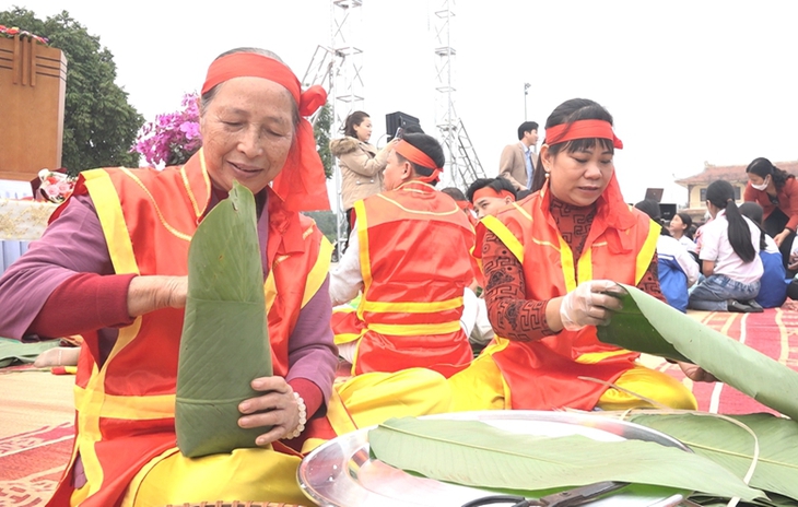 Lan tỏa văn hoá bánh chưng, bánh dày trong đời sống dân tộc - Ảnh 2.