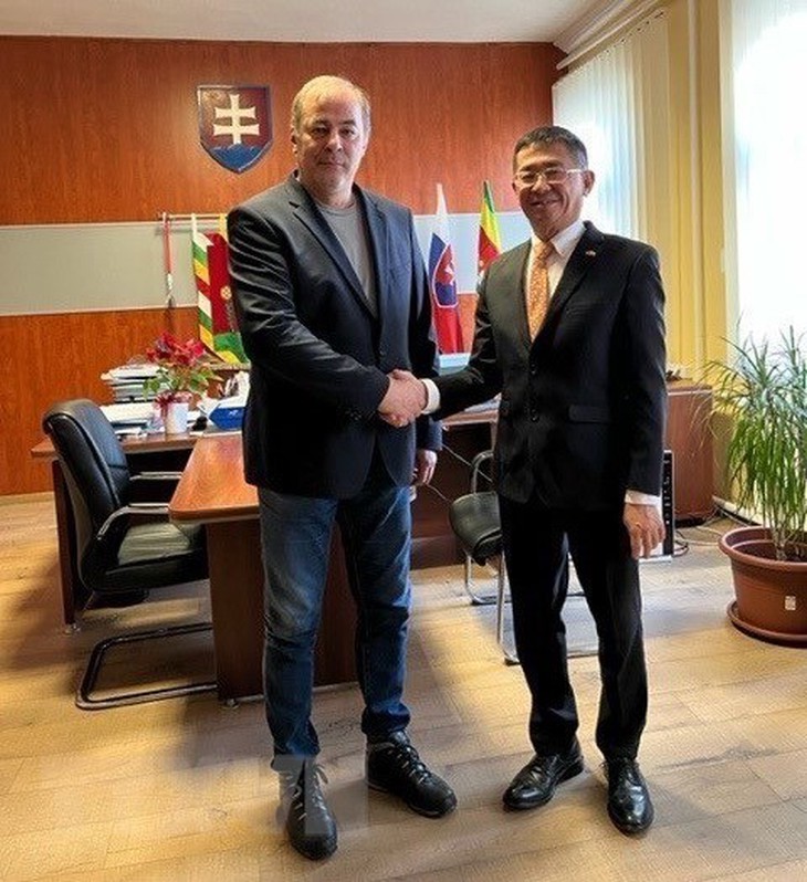 Tới thăm nơi lưu dấu chân Chủ tịch Hồ Chí Minh tại Slovakia - Ảnh 2. Tới thăm nơi lưu dấu chân Chủ tịch Hồ Chí Minh tại Slovakia - Ảnh 2.