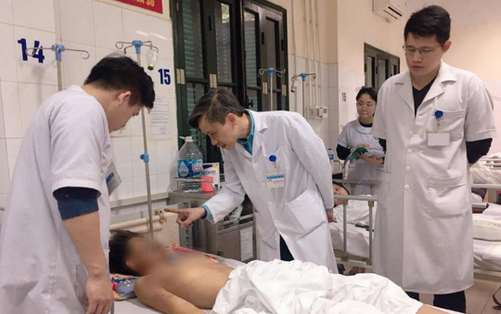 Tết Quý Mão: Gần 380 ca khám, cấp cứu do pháo nổ, tăng mạnh so với năm trước