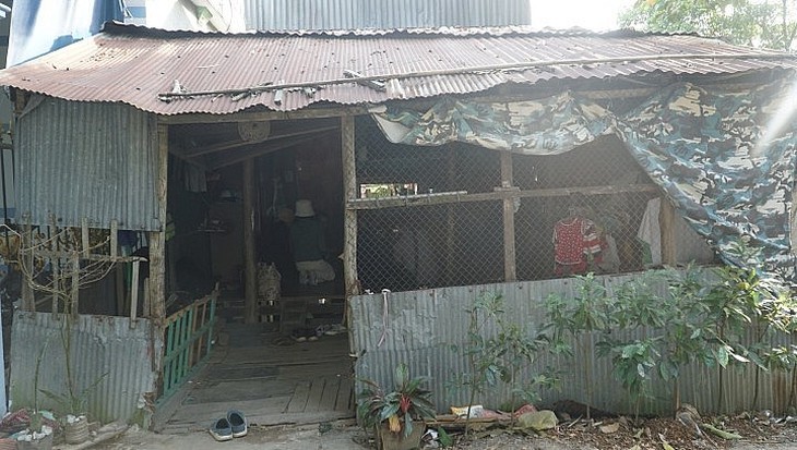 Vụ bé trai rơi xuống trụ bê tông: Sẽ triển khai xây dựng nhà để gia đình sớm có nơi ở ổn định - Ảnh 2. Vụ bé trai rơi xuống trụ bê tông: Sẽ triển khai xây dựng nhà để gia đình sớm có nơi ở ổn định - Ảnh 2.
