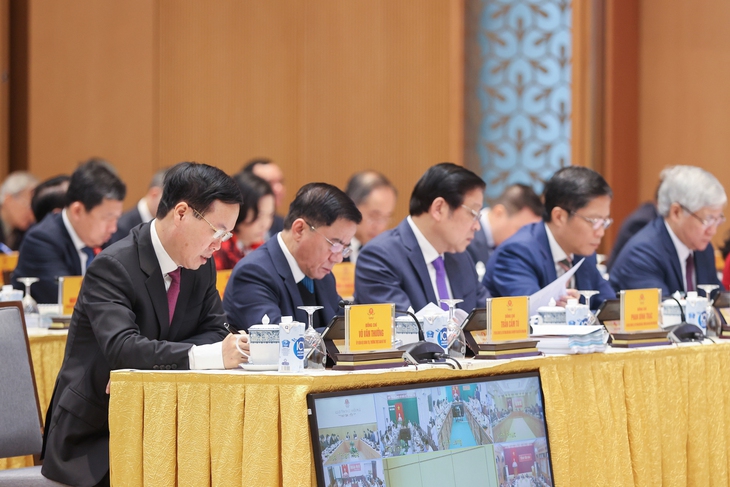 Năm 2023 tiếp tục kiểm soát hiệu quả dịch COVID-19 và các dịch bệnh mới phát sinh, không để dịch chồng dịch - Ảnh 3. Năm 2023 tiếp tục kiểm soát hiệu quả dịch COVID-19 và các dịch bệnh mới phát sinh, không để dịch chồng dịch - Ảnh 3.