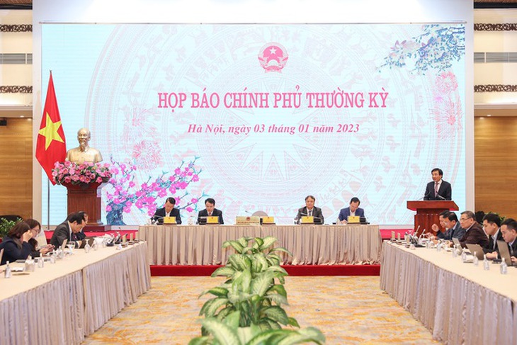 Bộ Công thương nói gì về việc EVN đề xuất điều chỉnh giá điện như xăng dầu? - Ảnh 1.