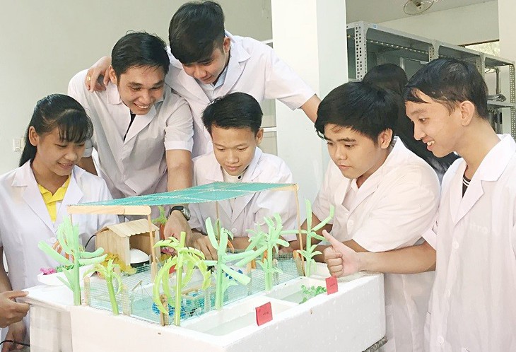 Cách nào gỡ khó cho các trường có ngành tuyển sinh kém? - Ảnh 2.
