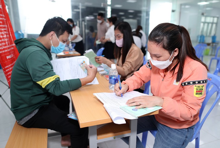 Sinh viên tìm việc giáp Tết: Đừng biến thành "mồi ngon" của các trò lừa đảo - Ảnh 3. Sinh viên tìm việc giáp Tết: Đừng biến thành "mồi ngon" của các trò lừa đảo - Ảnh 3.