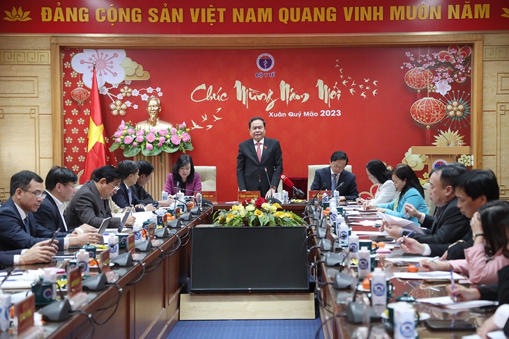 Phó Chủ tịch Thường trực Quốc hội đánh giá cao những hy sinh thầm lặng của cán bộ Y tế cả nước - Ảnh 1.