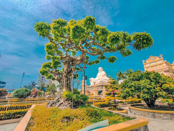 5 điểm đến không thể bỏ lỡ khi đi lễ chùa đầu năm ở miền Nam - Ảnh 4. 5 điểm đến không thể bỏ lỡ khi đi lễ chùa đầu năm ở miền Nam - Ảnh 4.