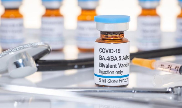 Tiêm liều tăng cường vaccine COVID-19 giảm 50% nguy cơ mắc COVID-19 có triệu chứng - Ảnh 2. Tiêm liều tăng cường vaccine COVID-19 giảm 50% nguy cơ mắc COVID-19 có triệu chứng - Ảnh 2.