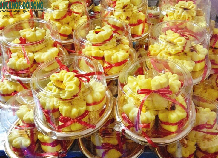 Ngày vía Thần Tài: Các loại bánh độc lạ 'thi nhau cháy hàng' - Ảnh 10.