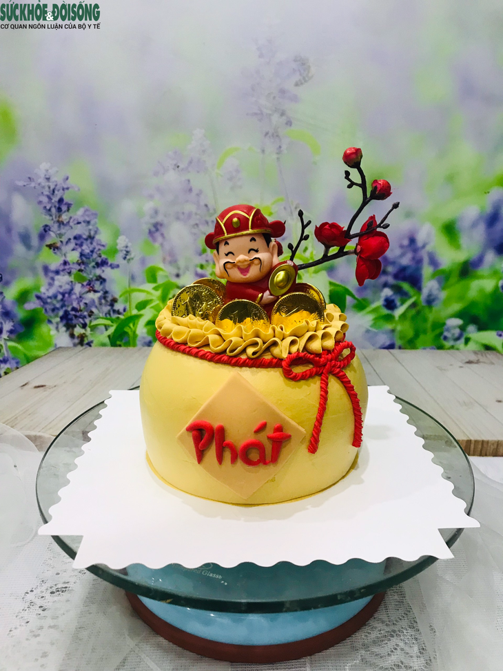 Ngày vía Thần Tài: Các loại bánh độc lạ 'thi nhau cháy hàng' - Ảnh 13.