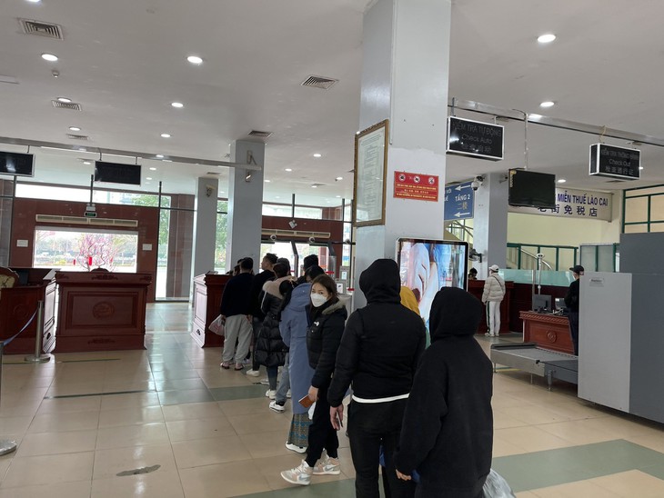 Những lưu ý khi đi qua cửa khẩu Việt - Trung sau khi thông quan toàn diện - Ảnh 6.
