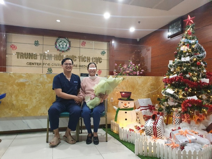 Tự chữa cúm tưởng khỏi, nào ngờ chạy ECMO 37 ngày 'thập tử nhất sinh' - Ảnh 5. Tự chữa cúm tưởng khỏi, nào ngờ chạy ECMO 37 ngày 'thập tử nhất sinh' - Ảnh 5.