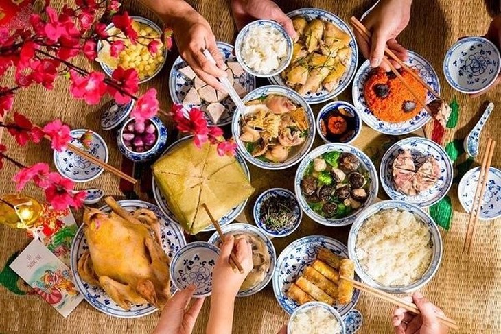 10 lưu ý giúp bạn ăn uống lành mạnh khi nghỉ Tết - Ảnh 1.