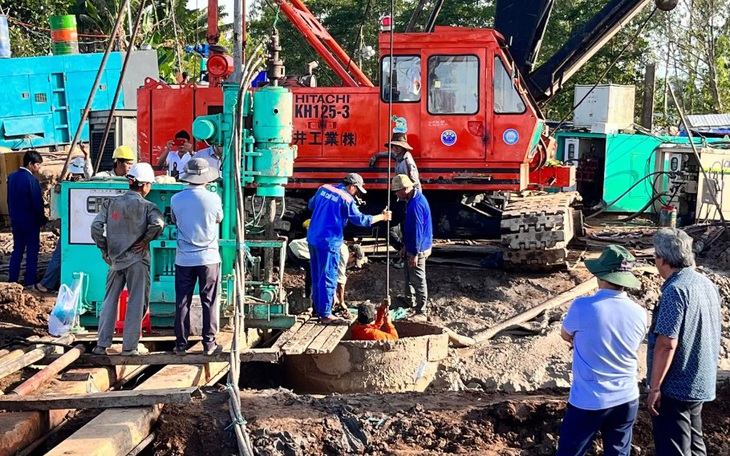 Truyền thông quốc tế theo sát thông tin giải cứu bé Hạo Nam