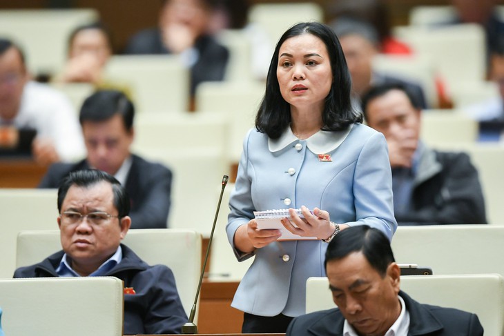 ĐBQH kiến nghị quy trách nhiệm cơ quan, cá nhân khi chậm chi trả cho lực lượng phòng, chống dịch - Ảnh 3. ĐBQH kiến nghị quy trách nhiệm cơ quan, cá nhân khi chậm chi trả cho lực lượng phòng, chống dịch - Ảnh 3.