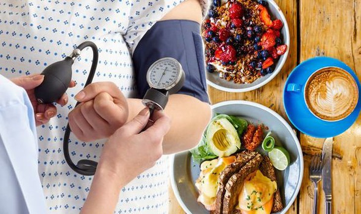 Người bị cao huyết áp cần tránh ăn gì trong những ngày Tết? - Ảnh 1. Người bị cao huyết áp cần tránh ăn gì trong những ngày Tết? - Ảnh 1.